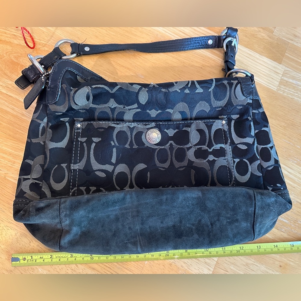 Coach Chelsea Optic Signature Print Purse with Turnlock Closure